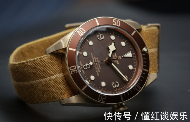 刻度|计时码表和潜水表,哪个更实用?