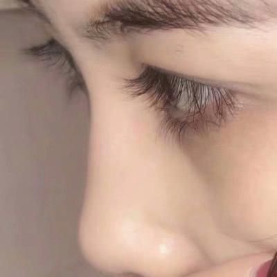 眼睛|女生眼睛有这“3标志”,天生自带“眼妆”,00后学生党学起来