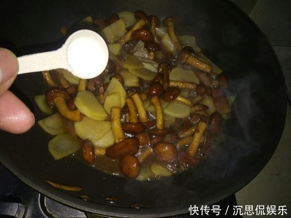 土豆|这菜是“碱性食物”,女人常吃,嘴巴不臭,头发乌黑,皮肤也嫩了