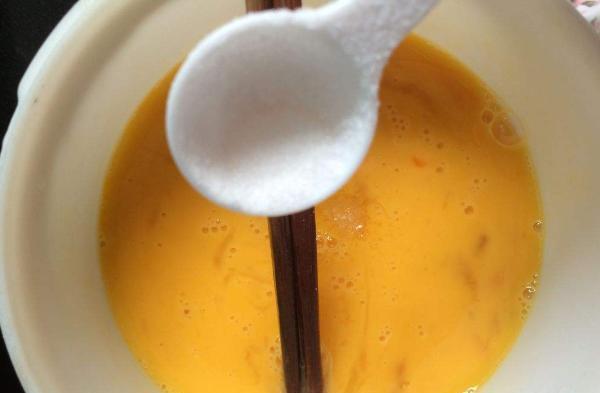 这菜拿来炒鸡蛋,比韭菜还香,平时总嫌弃,都是扔掉处理,可惜了