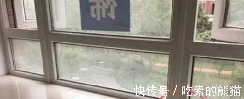 一件小事|工人装飘窗时多留一个小孔,业主问完原因,二话不说多给他100块