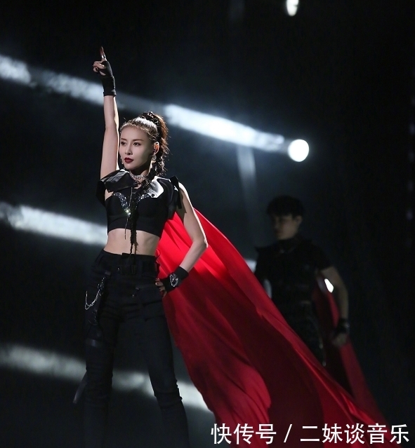 周笔畅一念之差,弄丢了弦子和董洁,却把吕一胡静送进安全区