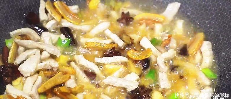 河南蒸面条好吃有窍门，详细步骤教给你，好看又好吃，太香了