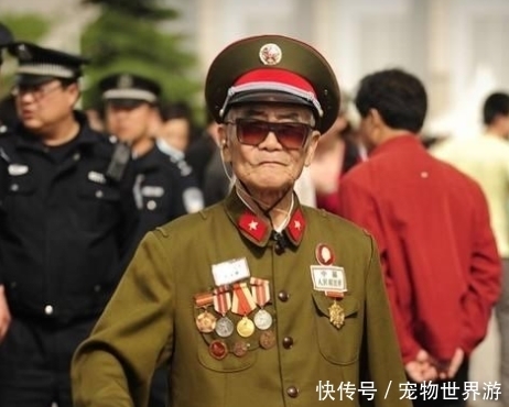 司令|他任大军区司令11年,发生啥事调任副司令,人家司令还不愿意他来