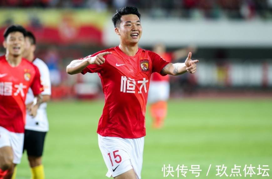 张稀哲|国足战胜日本不难!李霄鹏仅需做出2点改变,3比0横扫