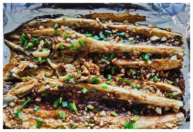 茄子这样做太好吃了,邻居家都能闻到香味,比外面卖的还美味