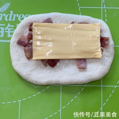 面团|什么？培根芝士面包的做法竟然这么简单？