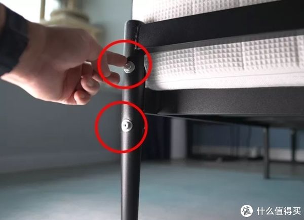 不锈钢|装修日记 篇三十二：没甲醛也没味的铁艺床，为啥塌了？支撑/床板/高度/材质/喷漆/颜色/安装，7个选购要点大盘点！