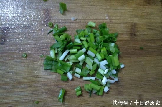 苹果|它是宿便“最强天敌”,维生素比苹果高,只要5块就能炒一大盘