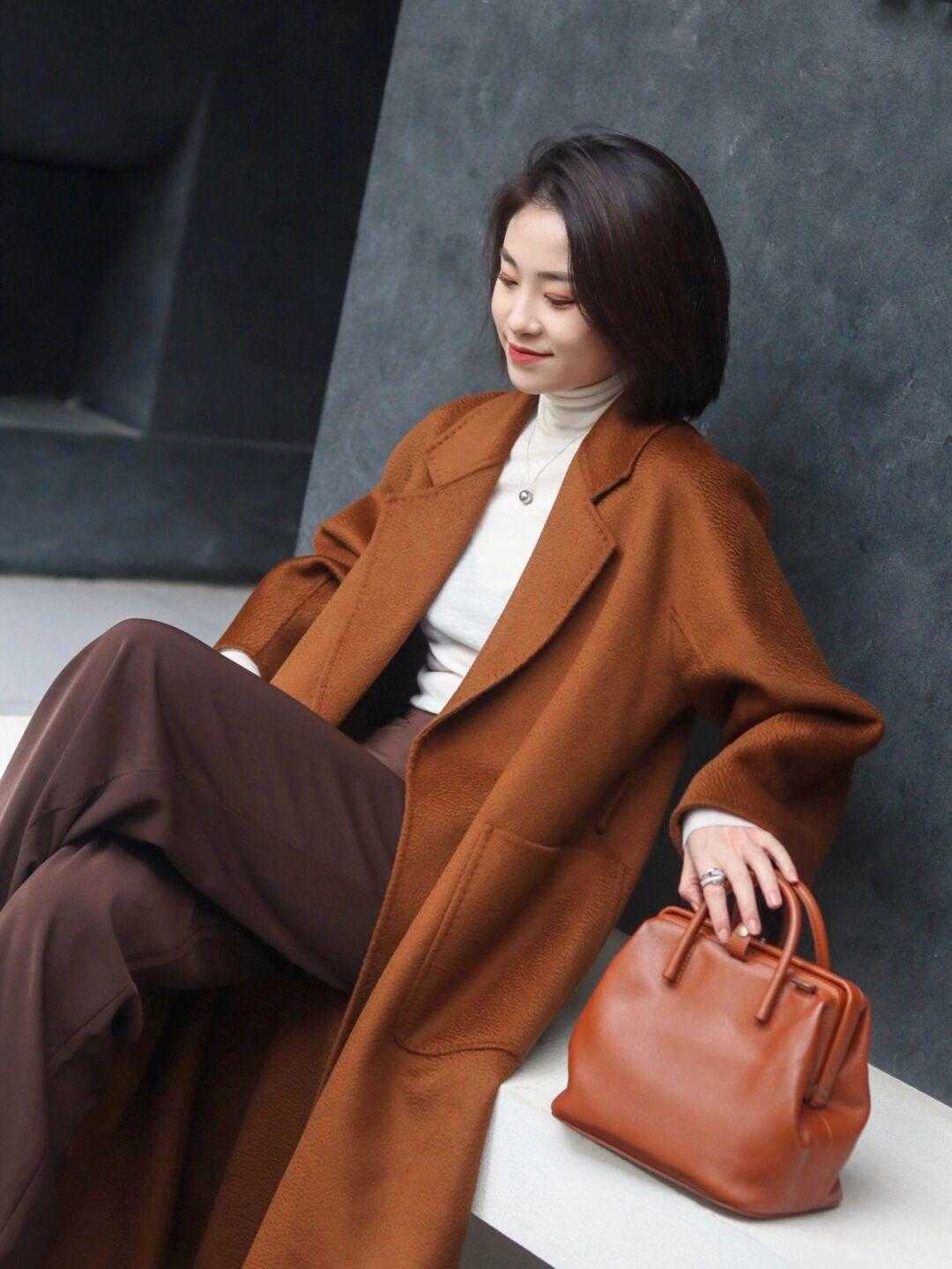 单一面|真正聪明的女人,通勤大衣这样搭,独具特色又干练气质