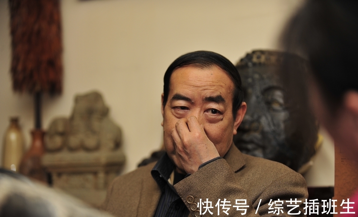 平凡的世界$它是中国的《百年孤独》,曾被列为禁书,之后获得“茅奖文学奖”