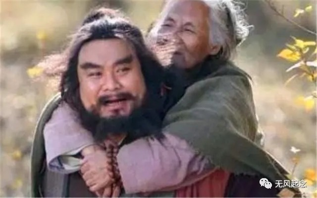 宋江@李逵母亲被老虎吃了,为何宋江等人不仅不安慰,反而哈哈大笑?