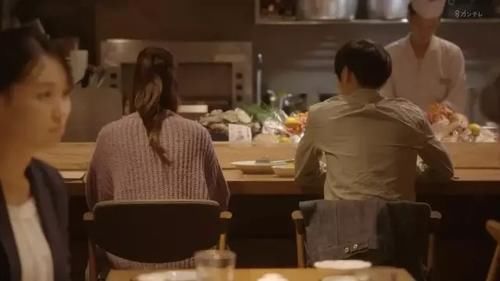 从小要给孩子温馨的感觉，否则他会自卑