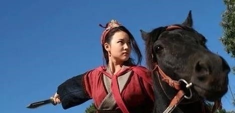 王英@梁山最后一战时,扈三娘为啥晚上要去见林冲?答案应是这样的