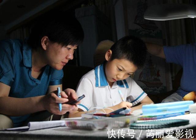 妈妈|“我儿子错哪了”3600÷9=400被扣5分,妈妈质问老师却被打脸