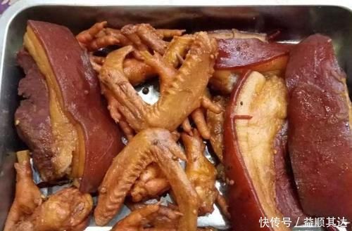 40年老卤师傅不管卤什么,放这4种香料,卤出来的肉又香又入味