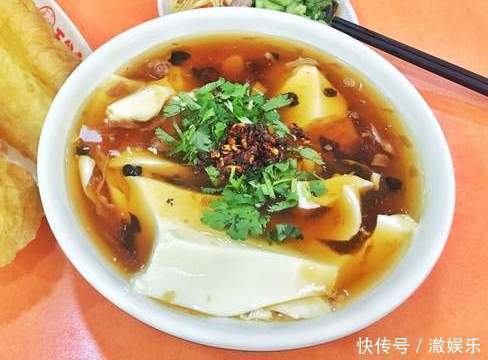 自制豆腐脑很简单,做一锅成本也就2块钱,早餐不用出门买了