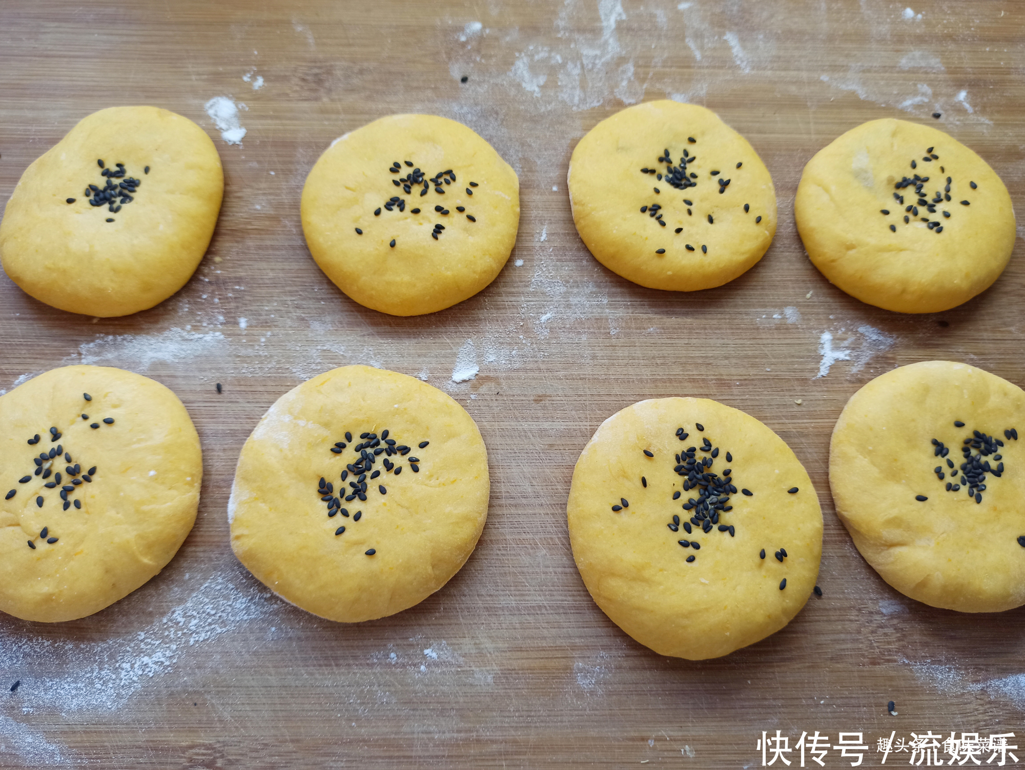 山药加南瓜的吃法火了,健脾养胃,外酥里软又解馋,比面包好吃