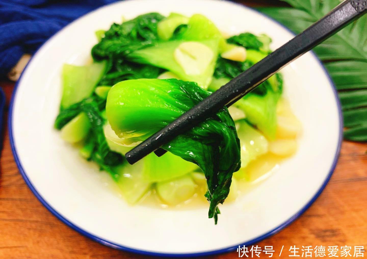 不管炒什么青菜,牢记3点,保证青菜脆绿不出水,比酒店更好吃