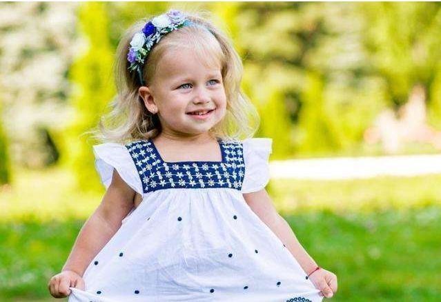 气质|“尿不湿大侠”火了,腰挂奶瓶手提宝剑,气质拿捏得恰到好处