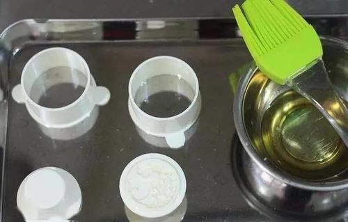  玲珑|自制玲珑绿豆糕，一口一个，软糯香甜，实在美味！