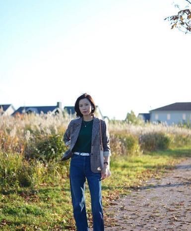 日系 40岁的女人别再乱穿衣,学ins时尚宝妈的日系穿搭,舒适不张扬