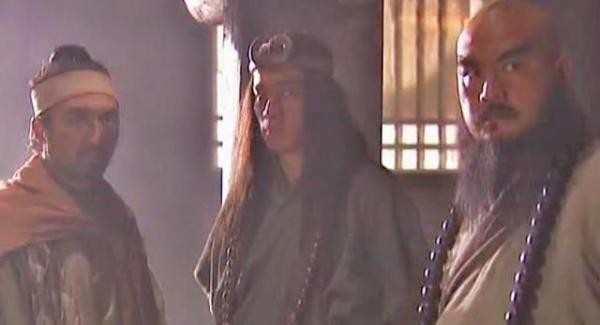 李逵等几个梁山恶霸 要是碰见武松鲁智深 连认怂求饶的机会都没有