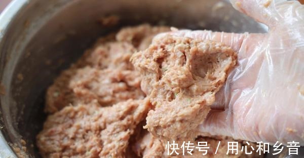 清蒸糯米丸子|好吃不上火的清蒸糯米丸子，在家就能做！