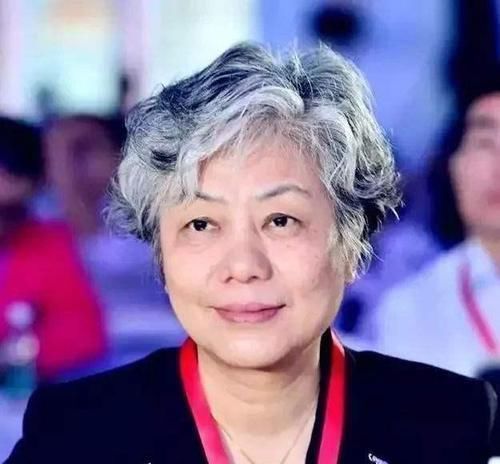 自我意识|李玫瑾孩子到“可怕的两岁”这3个坏毛病不能惯，该打就得打