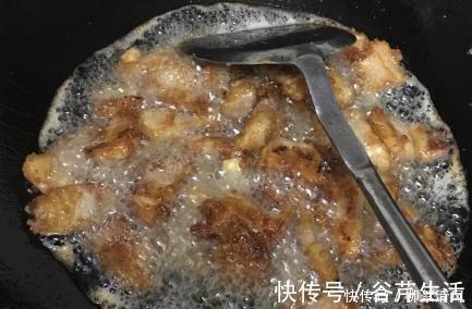 三层肉|做粉蒸肉,别裹好米粉就上锅!学会大厨做法,不油不腻,软烂鲜香