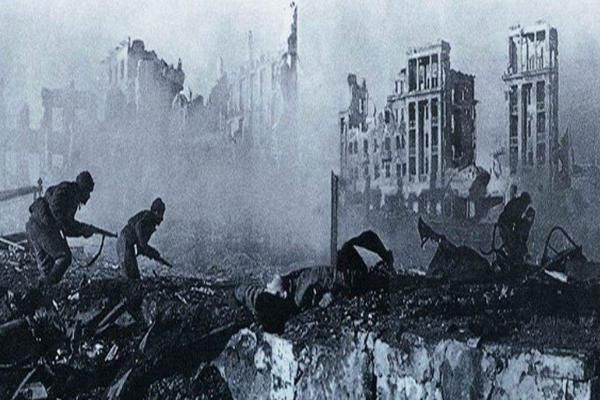 德军|莫斯科保卫战时,斯大林为什么敢于坚守莫斯科