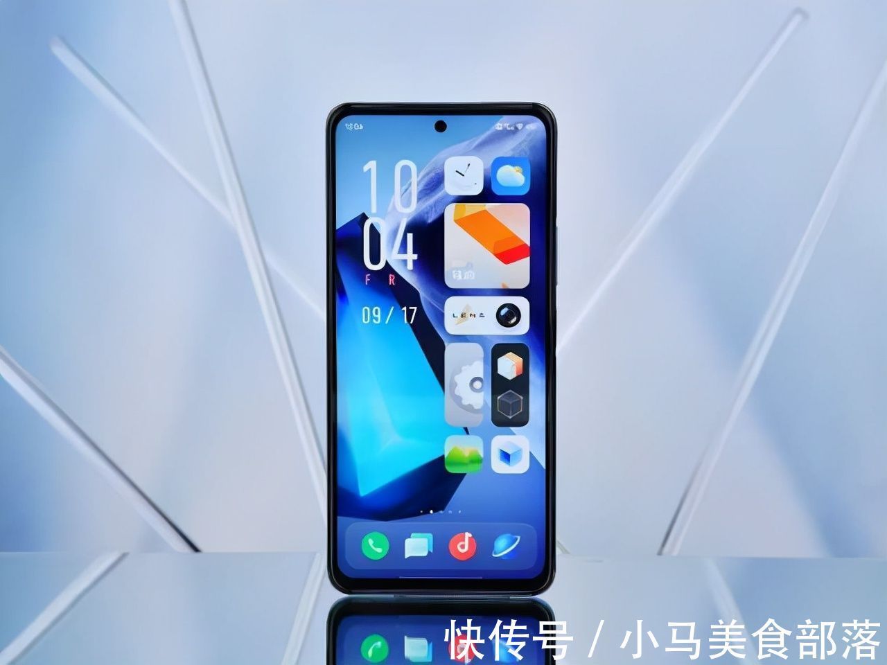 oled|预算2000元左右，有哪些高性价比的手机值得购买？