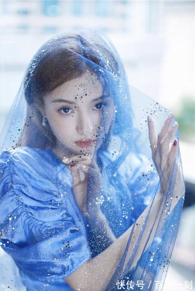 牛仔蓝 蓝色太压抑那是你不懂!最全的蓝色系挑选与穿搭推荐分享给你!