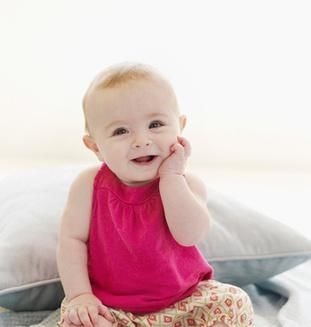 疑问|宝宝发育标准时间一览表,快来对照一下自己的宝宝的是否达标