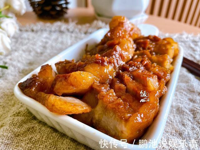 烧烤肉|把整块五花肉放电饭锅里,焖30分钟出锅,把家人都“馋坏了”