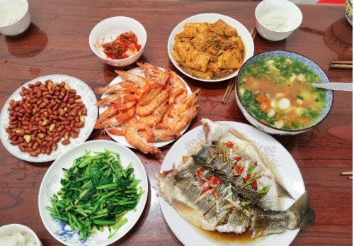 荤素|媳妇勤俭持家,9人饭菜,7天不重样,荤素搭配,有滋有味很下饭