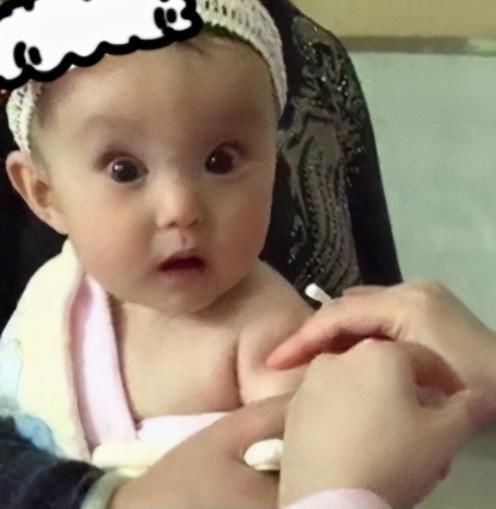 宝宝|8个月大宝宝接种疫苗,表情太丰富医生不忍心,网友:奥斯卡影帝