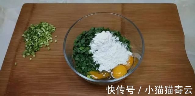 韭菜鸡蛋饼|早餐新吃法，不发面不揉面，比包饺子好吃百倍，越吃越想吃太香了