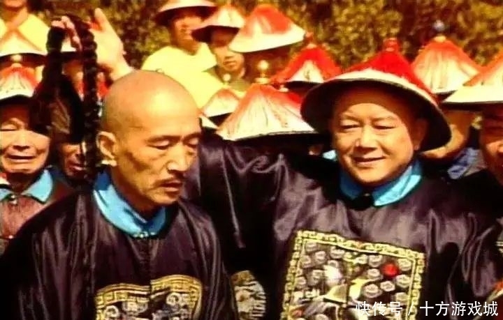 跳河自杀|乾隆命令刘墉跳河自杀,刘墉说了一句话救了自己一命,说了什么?