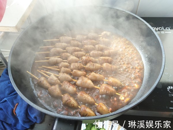 鸡身上“最值钱”的部位,买鸡的老板都留着自己吃,一只鸡就一个