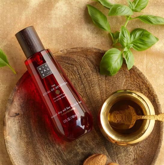 阿育吠陀|刚染的头发没有两个月就长起来了!别着急,这样做能延缓染法周期