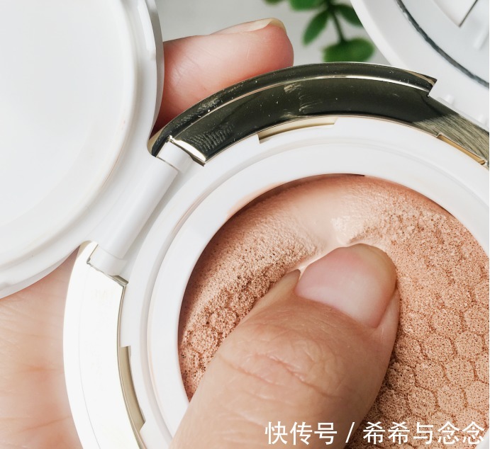 化妆|凭什么有人孕期化妆护肤百无禁忌？就凭这些“安全到爆”的护肤品