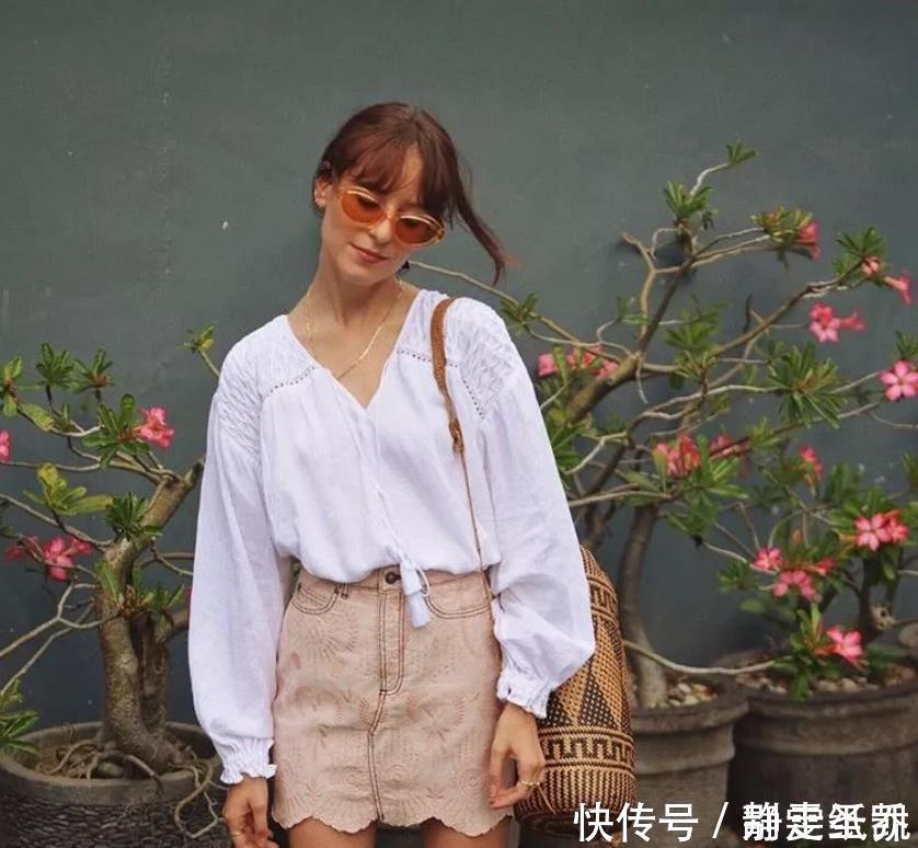 特征|脸上有这3处“特征”的女生,不太适合露额头,有刘海看着更女神