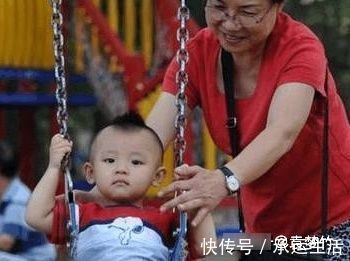 宝宝|最不适合照看孩子的5种老人,经验未必都是对的,你父母是哪种?