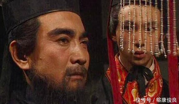 徐知诰|皇帝给弟弟倒毒酒:希望你能活千岁,弟弟回了11个字,免于一死