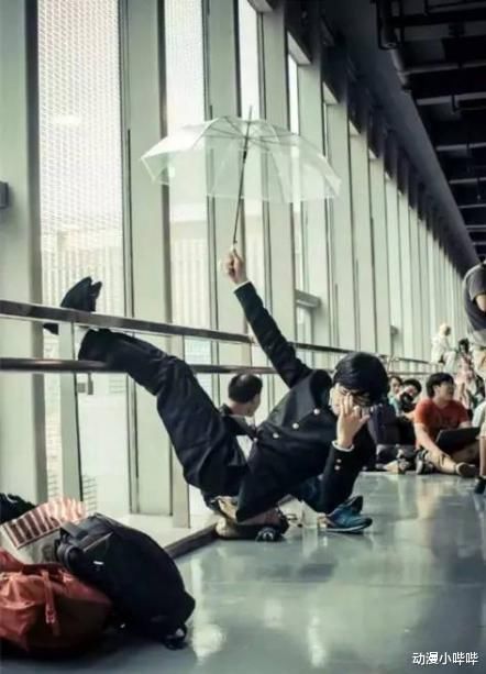 COSPL漫展的奇葩COSPLAY合集:坂本大佬一枝独秀,老干妈COS“有内味”