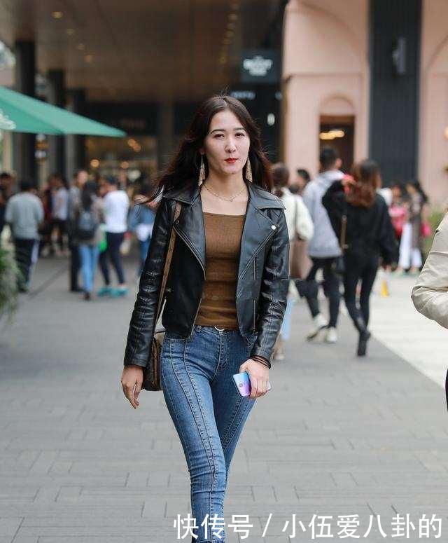 简约|舒适自在的打底裤穿搭显得有品位,简约随性美丽又吸睛,成熟魅力