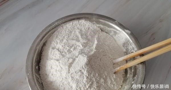 童年经典的零食,味道在记忆中,教你在家里轻松做,香甜酥脆