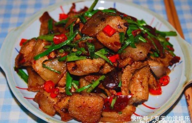 蒜苗|一道家喻户晓的美食,色泽红亮肥而不腻,喜欢的朋友就试试吧