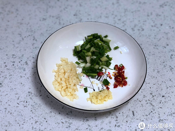 青皮|入秋后，青皮茄子这样吃，不炒不炖，清爽下饭，比大鱼大肉还过瘾